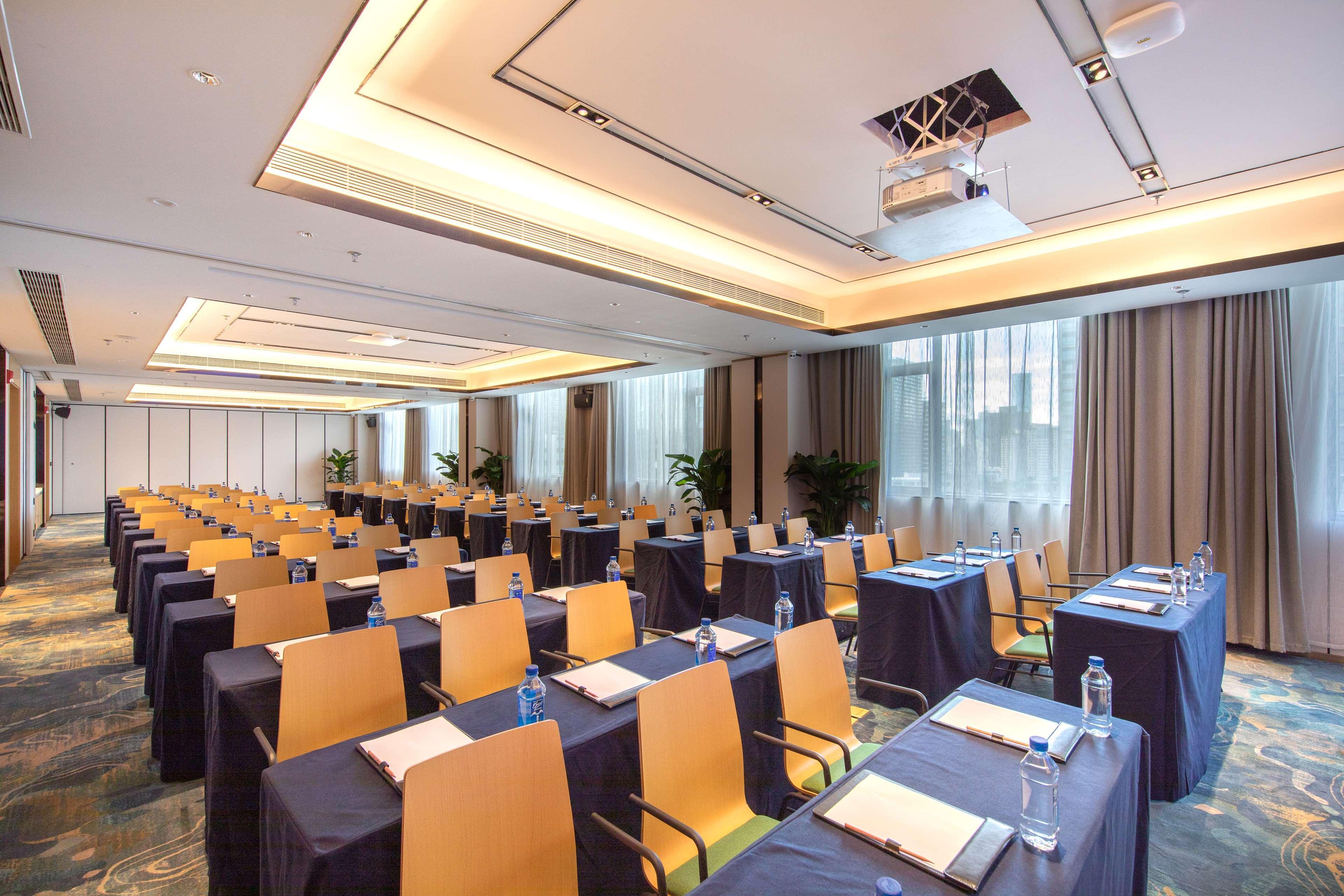 Hilton Garden Inn Shenzhen Nanshan Avenue Esterno foto