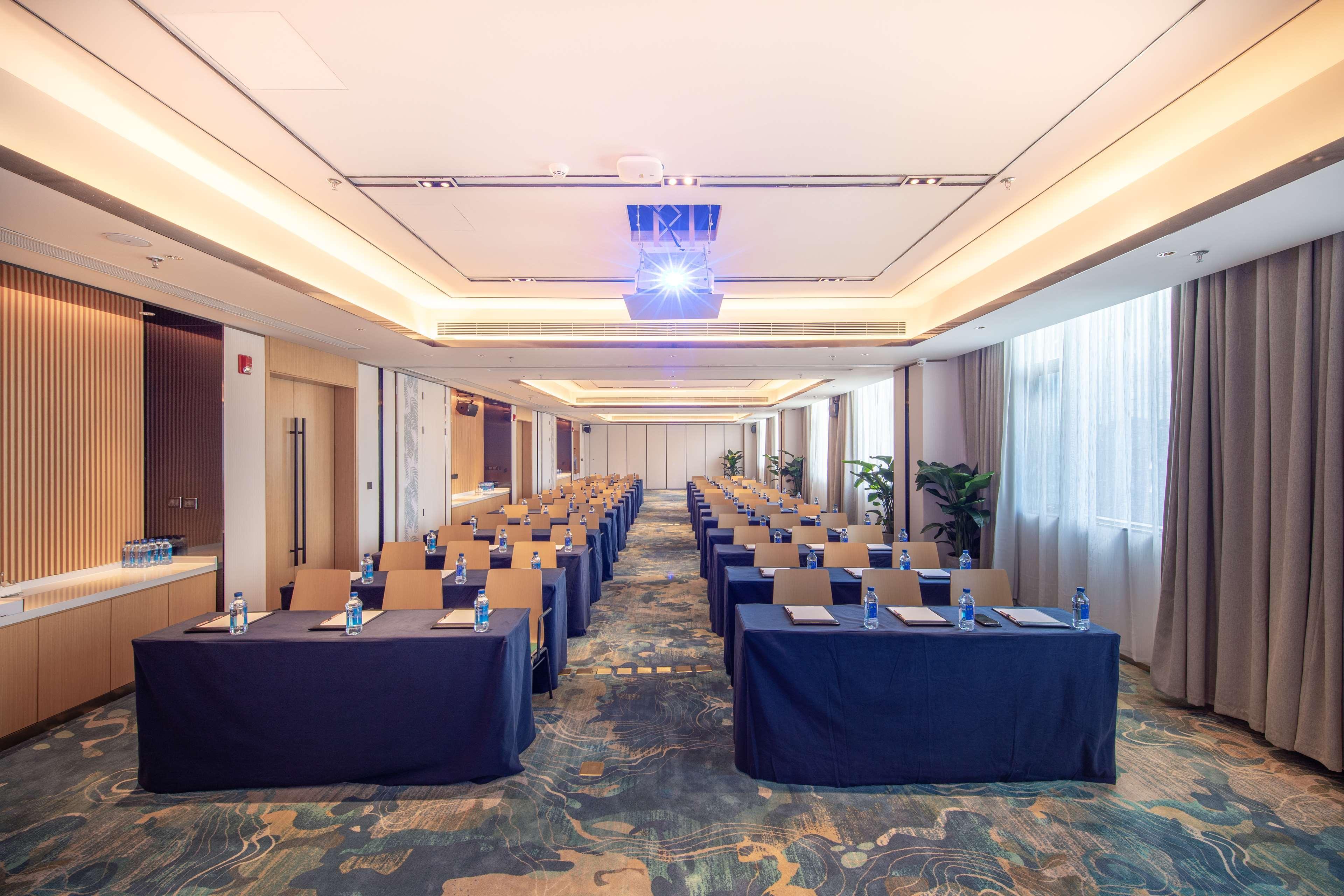 Hilton Garden Inn Shenzhen Nanshan Avenue Esterno foto